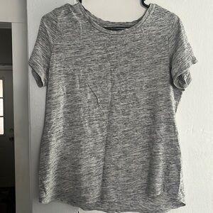 Women’s medium old navy tee